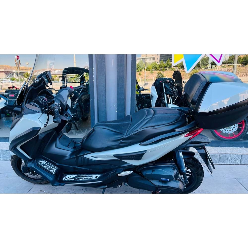 HONDA FORZA 5619 KM